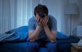 علائم رایج کمبود هر ویتامین در بدن/ زود رنجی نشانه کمبود کدام ویتامین است؟
