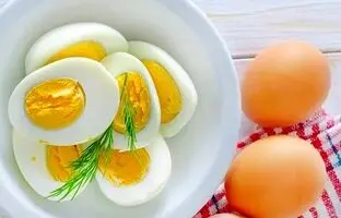 زرده یا سفیده تخم‌مرغ؛ کدام مفیدتر است؟