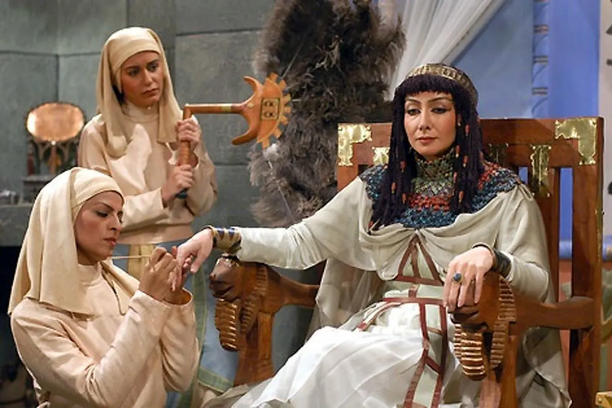  بیوگرافی و زندگی شخصی کتایون ریاحی+ عکس‌های خاص 