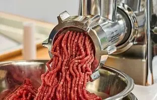 ارزان‌ترین چرخ گوشت‌ بازار چند؟ (تیر 1404)