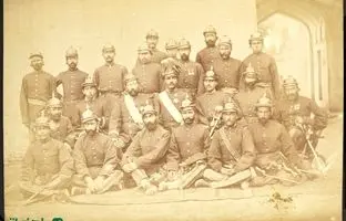 تمرینات نظامی فوج جلالی اصفهان در زمان ناصرالدین شاه + تصاویر