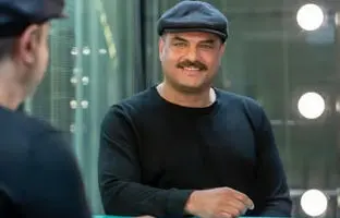  برکه درخشانی در آغوش گرم پدرش سام درخشانی 