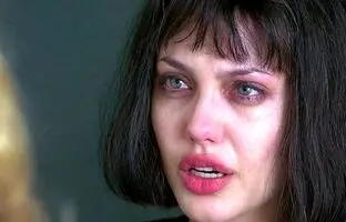 اعتیاد از پنجره‌ای جدید؛ متفاوت‌ترین فیلم‌ها که در آن شخصیت اصلی در دام اعتیاد افتاده!