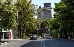  تهران قدیم؛ «فولکس قورباغه ای» در خیابان پاسداران؛ سال 47 + تصویر