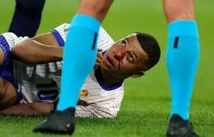 امباپه از بیمارستان مرخص شد/ ستاره فرانسوی تنها تمرین کرد