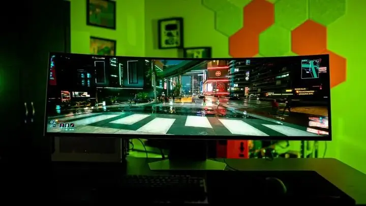 ۸ تا از بهترین مانیتور های OLED برای خرید در سال 2025