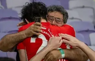 عکس احساسی از سردار آزمون در کنار پدرش