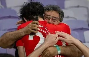عکس احساسی از سردار آزمون در کنار پدرش