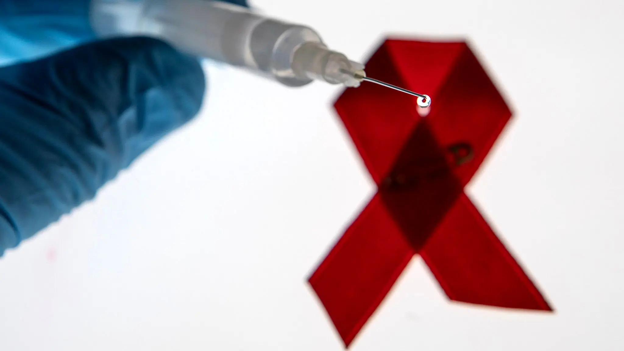 پیشگیری یک‌ساله از HIV با واکسن جدید؛ امیدی تازه در مبارزه با این بیماری