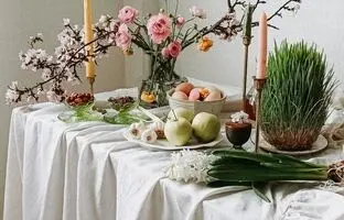 راهنمای سفره هفت سین ۱۴۰۴؛ چیدمان سفره هفت سین به سبک مدرن