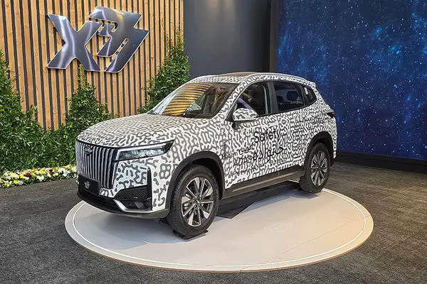  همه چیز درباره X77 مدیران خودرو؛ پرچم‌دار ام‌ وی‌ ام در راه ایران 