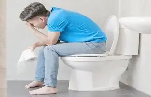 کمبود کدام ویتامین باعث یبوست می‌شود؟