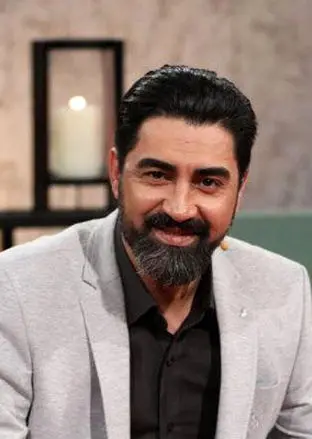 مولانا خوانی محمدرضا علیمردانی در مراسم ازدواج مریم مومن و سهیل قاصدی