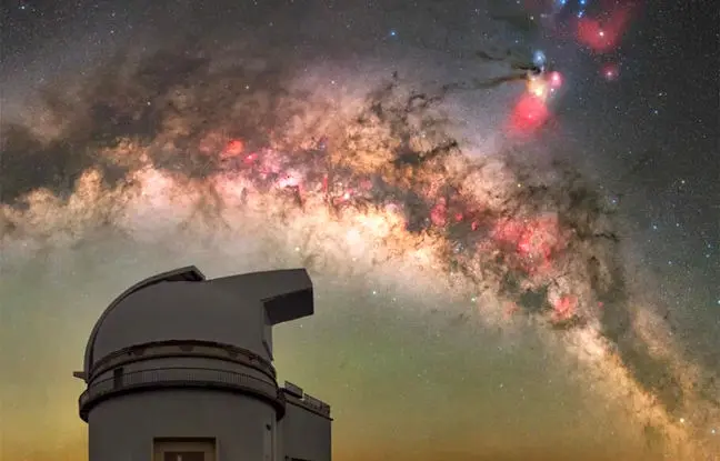 تصویر روز ناسا: کمان زیبای راه شیری بر فراز رصدخانه‌ هاوایی