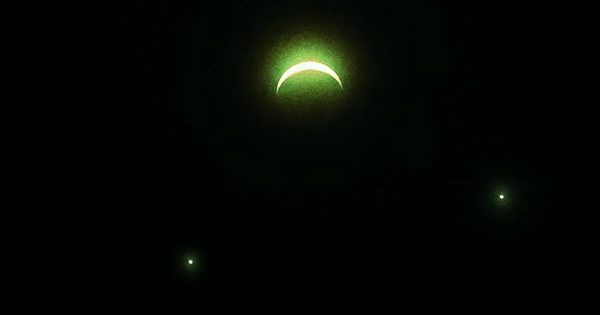 دریافت سیگنال‌های اسرارآمیز از اعماق فضا | آیا موجودات فضایی پیام فرستاده‌اند؟