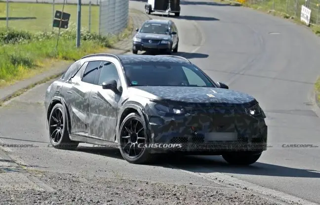 شاسی بلند جدید بنز قوی‌تر است یا بوگاتی؟ / هیولای آلمانی با استتار دیده شد