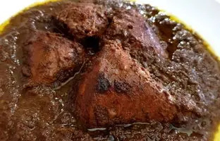 طرز تهیه فسنجان با مرغ / بهترین گردو و رب انار برای فسنجان + ترفند به روغن انداختن فسنجان