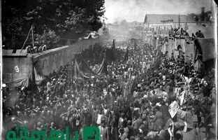 عکس‌هایی از قمه زنی محرم در دوره قاجار