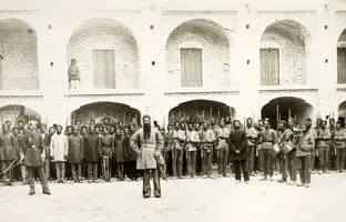 رژه ارتش قاجار در میدان نقش جهان اصفهان + عکس