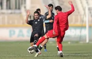آغاز بلیت‌فروشی چادرملو - پرسپولیس با شرط خاص 