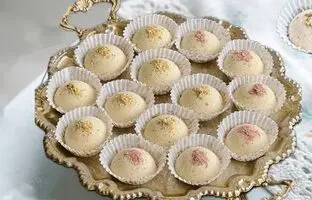 طرز تهیه شیرینی هل و بادام برای عصرانه در ۳۰ دقیقه + ویدئو
