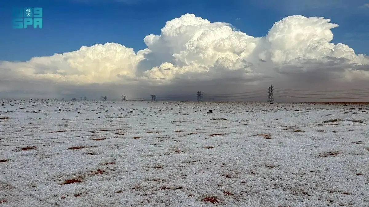 بارش تگرگ و برف در الجوف عربستان + تصاویر