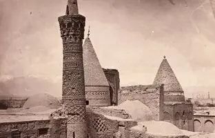 عکسی نادر از آرامگاه بایزید بسطامی در دوره قاجار