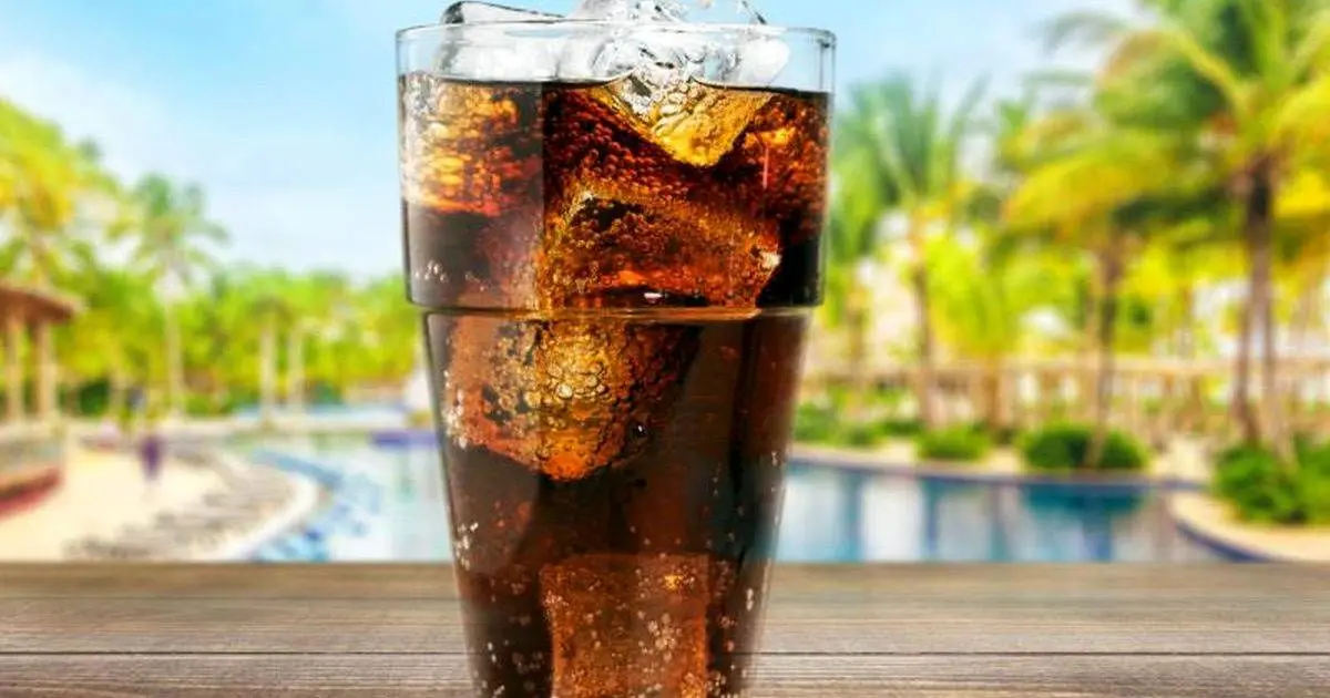 
نوشابه‌های رژیمی چه خطراتی برای سلامتی دارند؟
