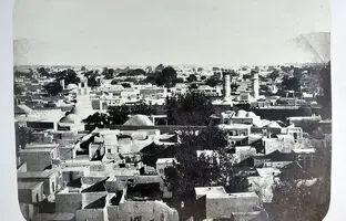 عکس‌هایی از تهران عصر قاجار که با خط ناصرالدین‌شاه توضیح داده شده