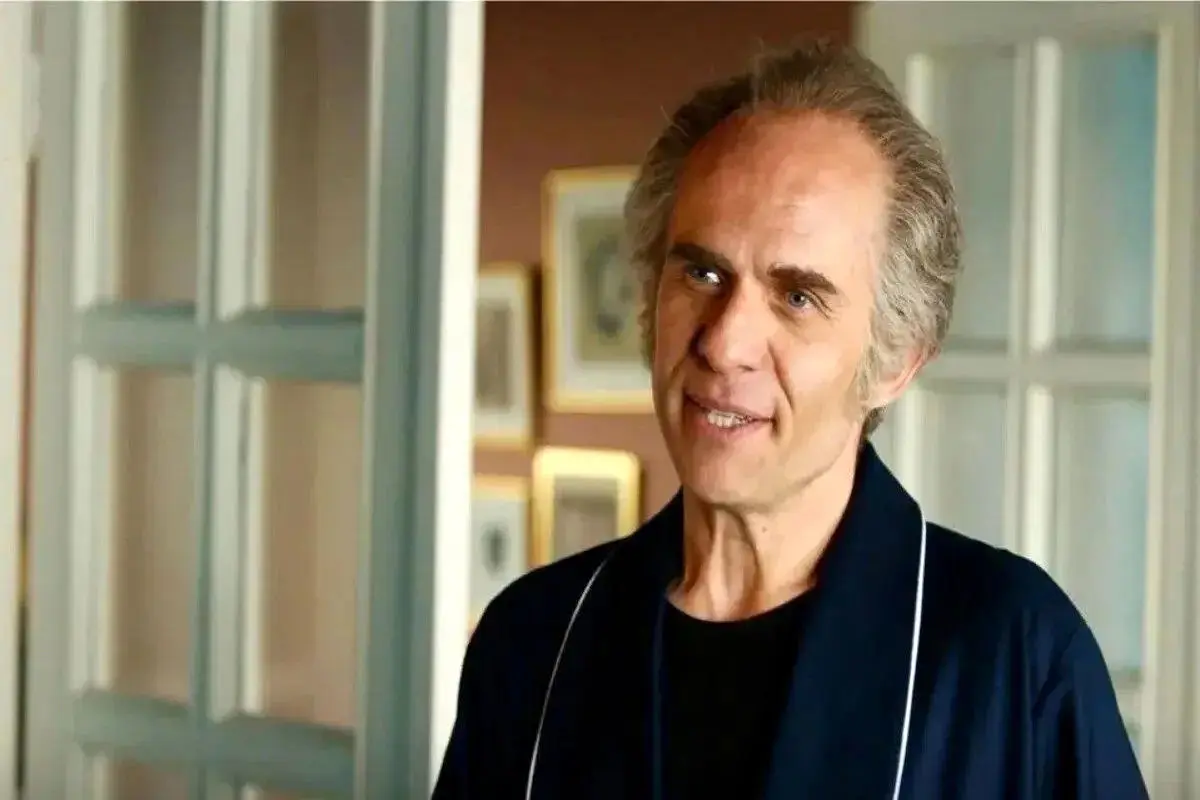 پاپاراتزی ایرانی؛ عکسی متفاوت از بابک حمیدیان و همسرش در اوج محبوبیت «تاسیان»! 