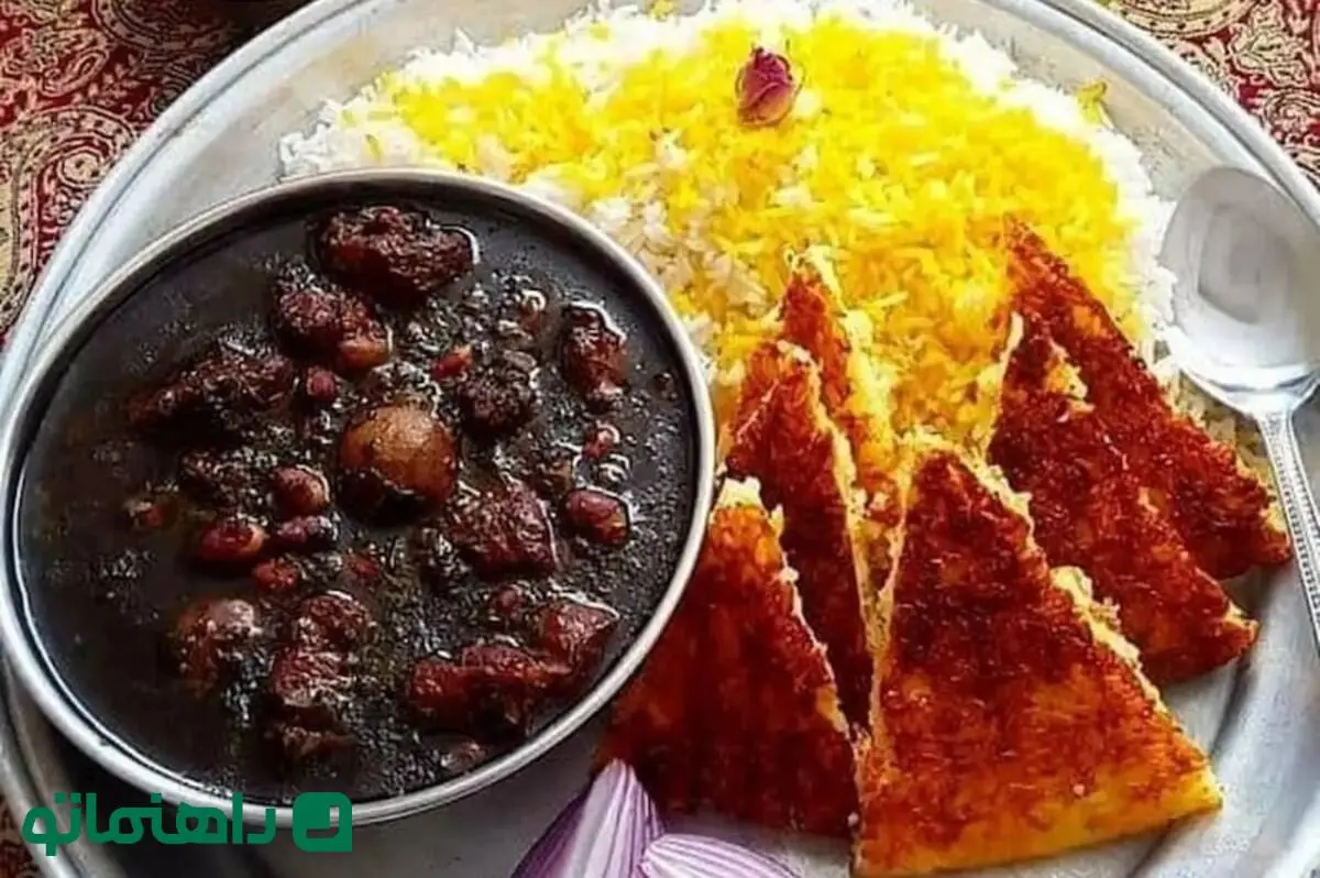 طرز تهیه قورمه سبزی؛ راز ترکیب جاویی سبزی قورمه + ارزش غذایی و میزان کالری قورمه سبزی