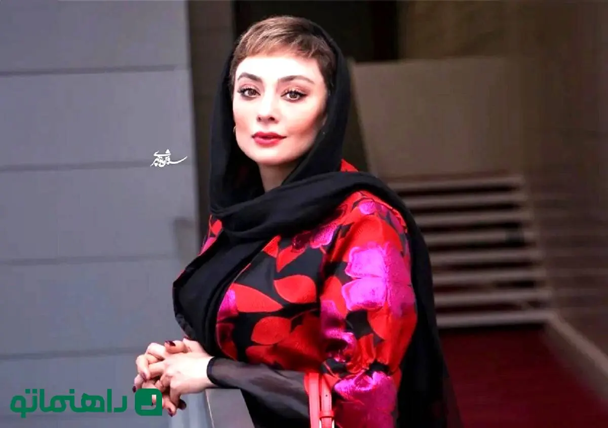 استایل به سبک سلبریتی‌ها؛ استایل بهاری با کت کوتاه و دامن به سبک یکتا ناصر