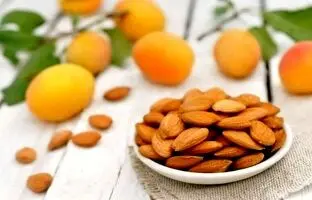 خوردن هسته این میوه خوشمزه تابستانی ممنوع!