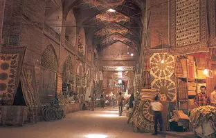 ۵ بازار سنتی اصفهان برای خرید سوغاتی در عید نوروز