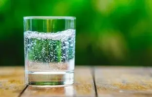 کاربردهای جالب آب گازدار در خانه‌داری