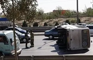 جزئیات واژگونی مینی‌بوس در اتوبان آزادگان
